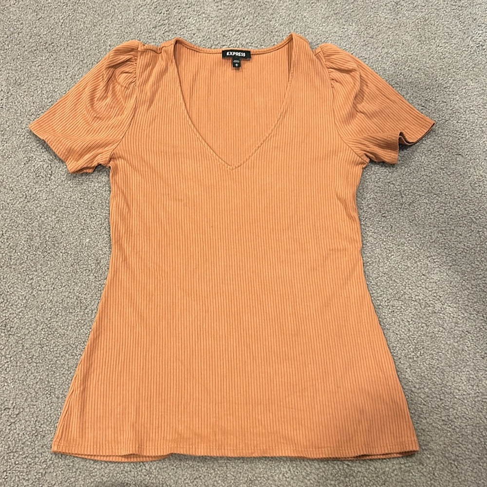 Women’s fitted Express shirt
